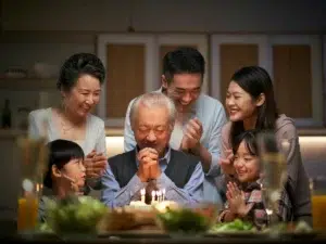 Making Your Elderly Loved One Feel Special on Father’s Day